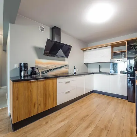 Biala Perla Z Garazem 3 C Perlowa Przystan -