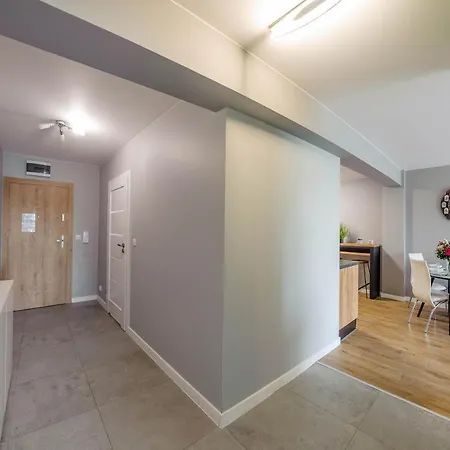 Biala Perla Z Garazem 3 C Perlowa Przystan - * Kolobřeh